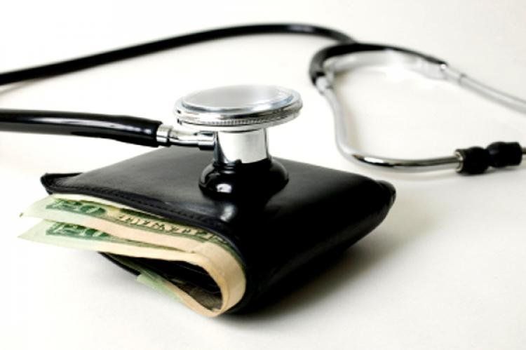 No permitir el aumento de tarifas de la medicina pre-paga en febrero.