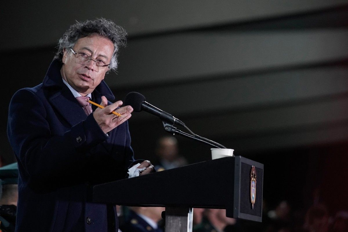 El presidente de Colombia, Gustavo Petro, durante una ceremonia militar para presentar a los nuevos comandantes de las Fuerzas Armadas en Bogotá el 29/12/2025.