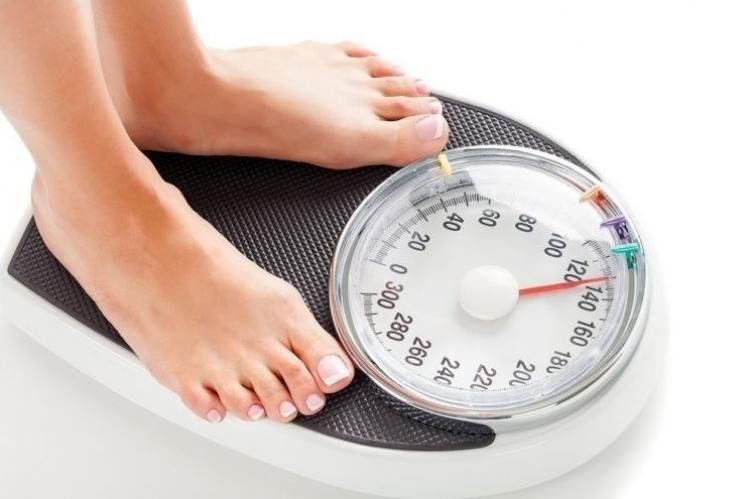 15 trucos para bajar de peso sin hacer dieta, según estudios