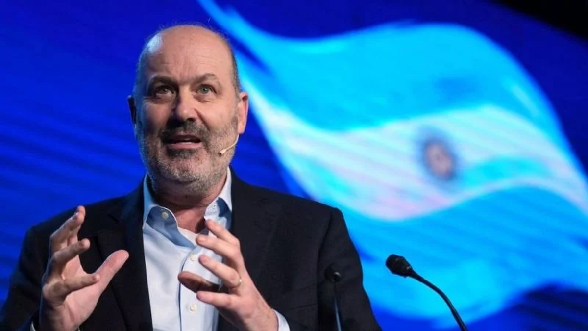 Federico Sturzenegger generó amplio rechazo entre los sindicatos con motivo del decreto 340 que limitó el derecho a huelga. Federico Sturzenegger generó amplio rechazo entre los sindicatos con motivo del decreto 340 que limitó el derecho a huelga.