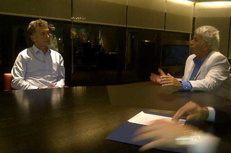Mauricio Macri y José Manuel De la Sota, en Córdoba, lunes 07/01/2013.