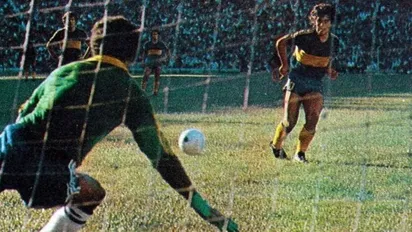 El día que Diego Maradona erró el primer penal de su carrera