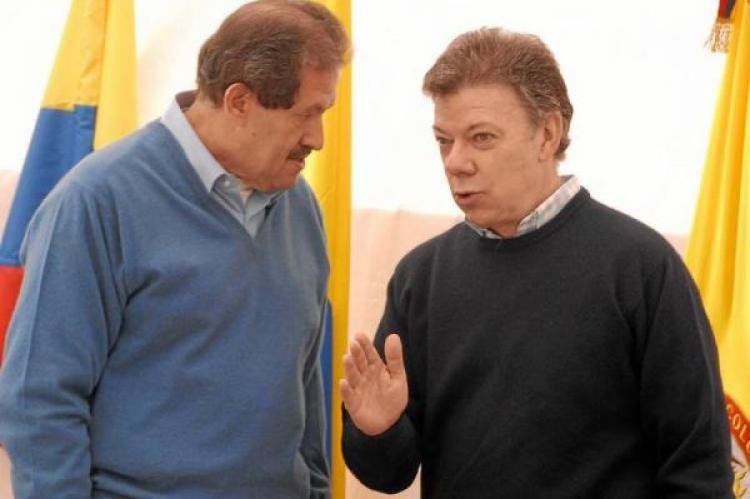 El Ejecutivo colombiano: Juan Manuel Santos (der) y Angelino Garzón.