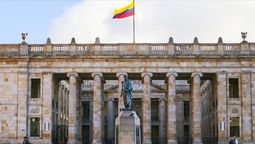 altText(Colombia aprobó reforma tributaria, respira la clase media)}