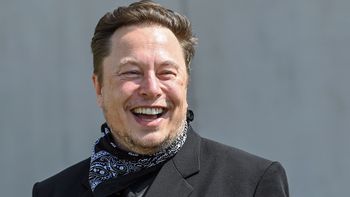 Starlink de Elon Musk anunció que dará internet gratis en Venezuela tras la captura de Maduro. Servicio para pocos y jugada que es pura política y poder. Starlink de Elon Musk anunció que dará internet gratis en Venezuela tras la captura de Maduro. Servicio para pocos y jugada que es pura política y poder.