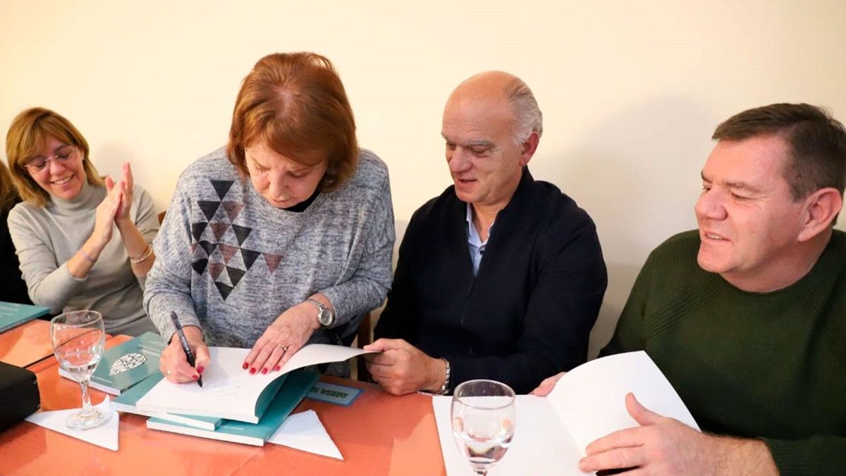 Chiche Duhalde, Néstor Grindetti y Guillermo Montenegro, durante una reunión en Mar del Plata