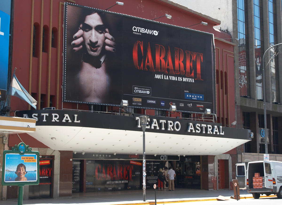 "Vení al teatro", la propuesta que ofrece descuentos en entradas para los teatros de Buenos Aires. "Vení al teatro", la propuesta que ofrece descuentos en entradas para los teatros de Buenos Aires.