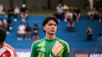 Saúl Durán, arquero juvenil de River Saúl Durán, arquero juvenil de River
