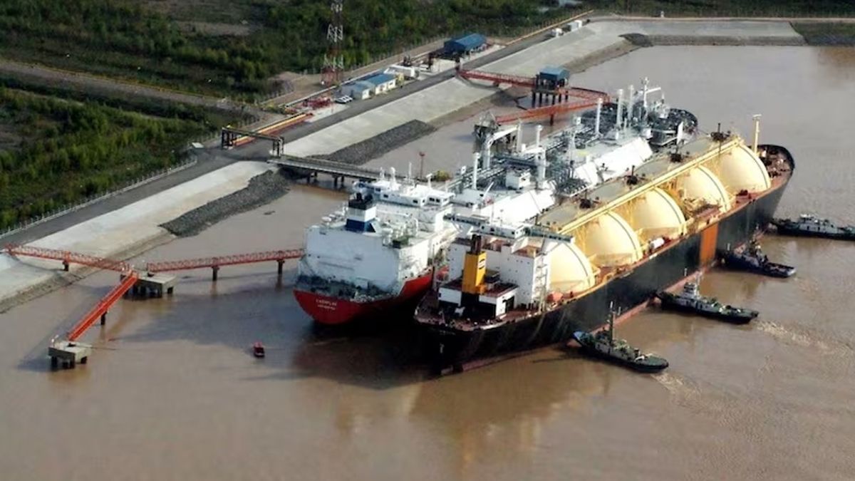 El Gobierno nacional, a través de Enarsa, abrió la licitación para la importación de GNL pero habría un empate entre Trafigura y Naturgy. El Gobierno nacional, a través de Enarsa, abrió la licitación para la importación de GNL pero habría un empate entre Trafigura y Naturgy.