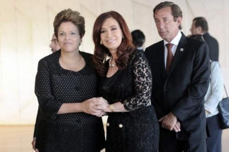 Cristina Fernández y su par brasileña Dilma Rouseff. Foto: Telam.com.ar