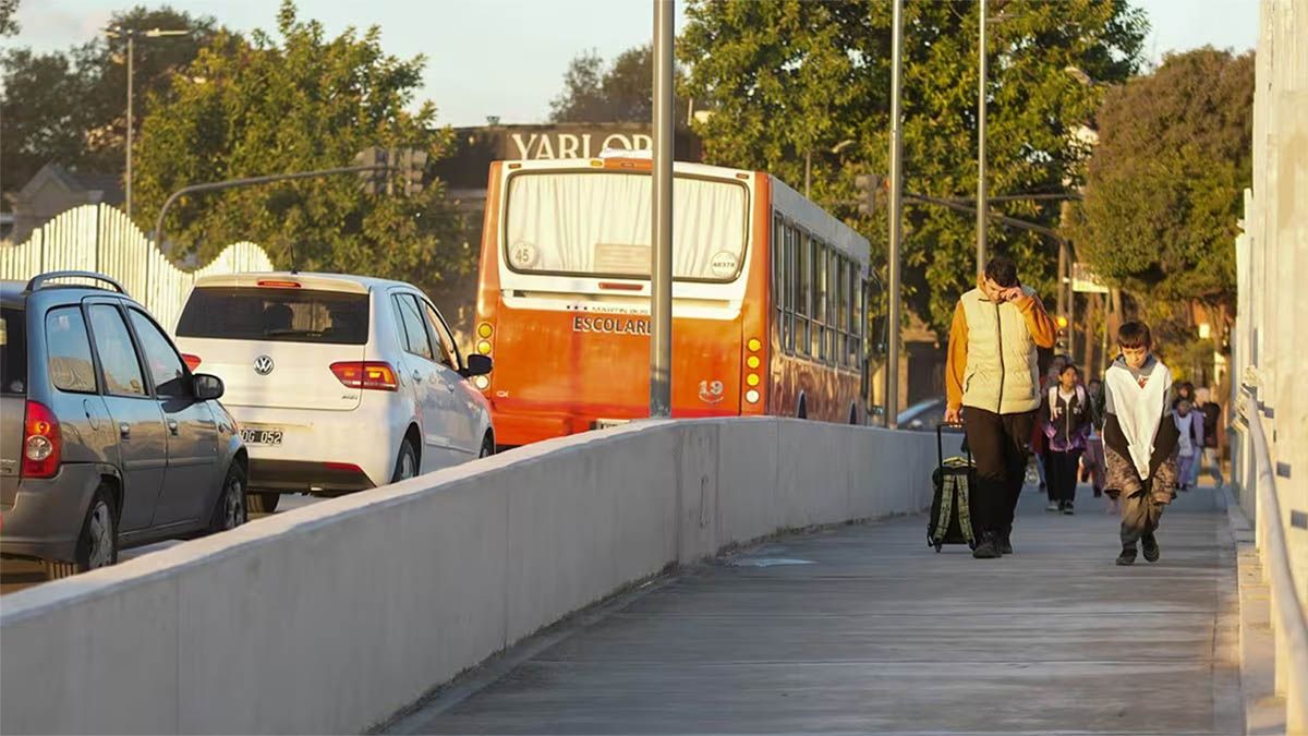 El jefe de Gobierno porteño, Jorge Macri, inauguró en CABA el nuevo Puente Río Negro en la autopista Dellepiane que beneficiará a más de 200.000 personas. (Foto: Facebook: Gobierno de la Ciudad de Buenos Aires) El jefe de Gobierno porteño, Jorge Macri, inauguró en CABA el nuevo Puente Río Negro en la autopista Dellepiane que beneficiará a más de 200.000 personas. (Foto: Facebook: Gobierno de la Ciudad de Buenos Aires)