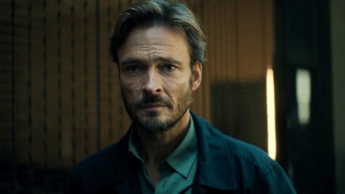 Los críticos destacan a los personajes y la tensión sostenida de la serie, aunque algunos cuestionan algunas inconsistencias de la historia. Los críticos destacan a los personajes y la tensión sostenida de la serie, aunque algunos cuestionan algunas inconsistencias de la historia.