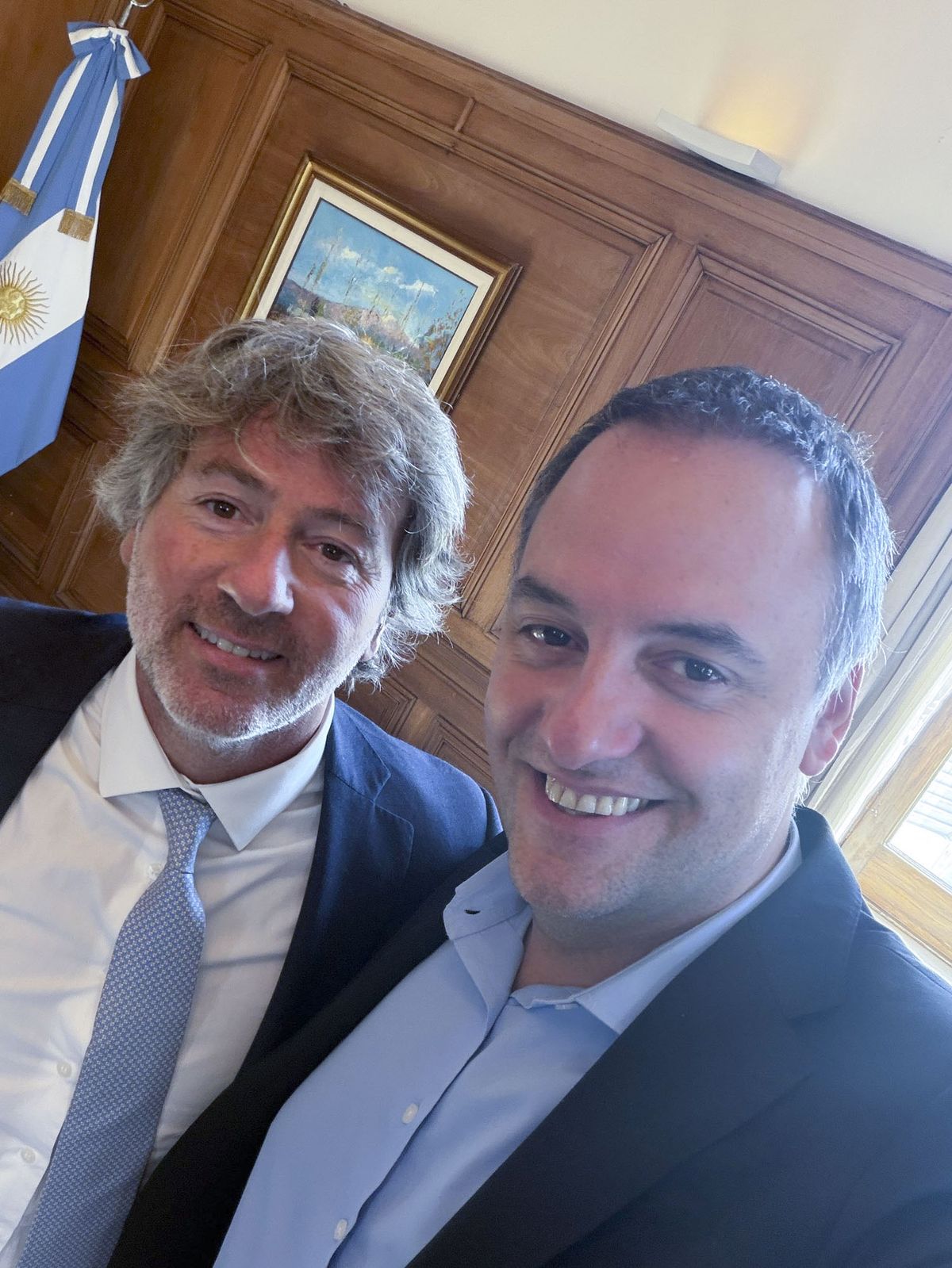 El jefe de Gabinete, Manuel Adorni, y el flamante ministro de Justicia, Juan Bautista Mahiques. El jefe de Gabinete, Manuel Adorni, y el flamante ministro de Justicia, Juan Bautista Mahiques. 