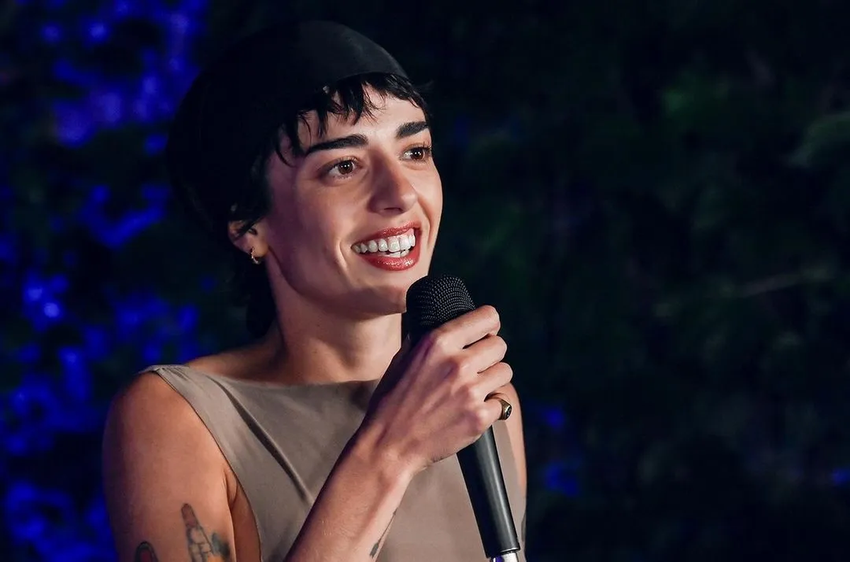 Hará sonar su reciente álbum, Detalles, y los temas ya consagrados de sus trabajos anteriores. Hará sonar su reciente álbum, Detalles, y los temas ya consagrados de sus trabajos anteriores.