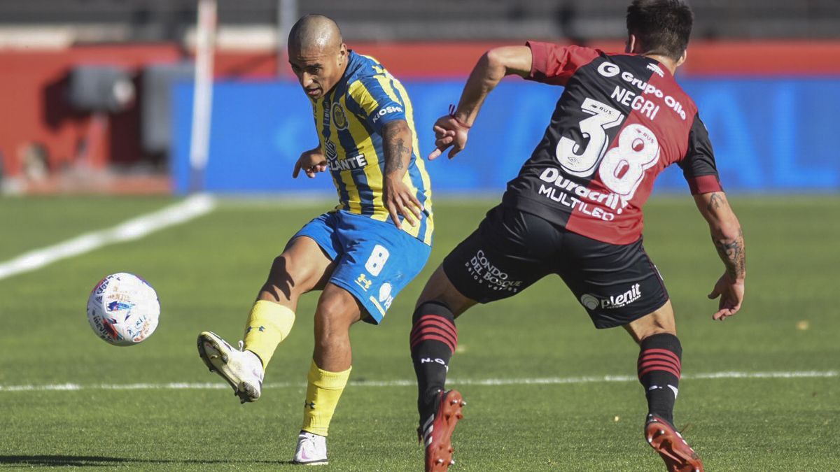 Newell&rsquo;s y Rosario Central empataron este domingo (22/08) 1-1 en cl&aacute;sico rosarino por la s&eacute;ptima fecha de la Liga Profesional 2021. (Foto: Noticias Argentinas)