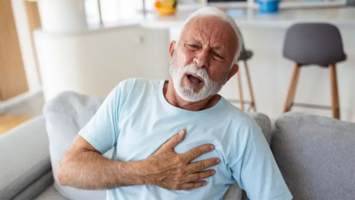 Sergio Baratta, jefe de Cardiología del Hospital Austral, brindó detalles acerca de la prevención de un infarto y de cómo actuar sin perder tiempo. Sergio Baratta, jefe de Cardiología del Hospital Austral, brindó detalles acerca de la prevención de un infarto y de cómo actuar sin perder tiempo.