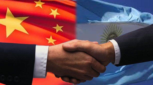 El empresario agregó que más amplio de lo que acostumbran ser acuerdos del género, la alianza de Buenos Aires y Beijing abre la posibilidad para que firmas chinas tengan presencia en niveles hasta hoy inéditos en el continente y advirtió que las empres