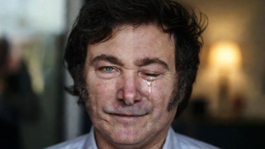 Javier Milei resiste a la fractura del peronismo pero evitar la foto con Tapia le sale caro Javier Milei resiste a la fractura del peronismo pero evitar la foto con Tapia le sale caro