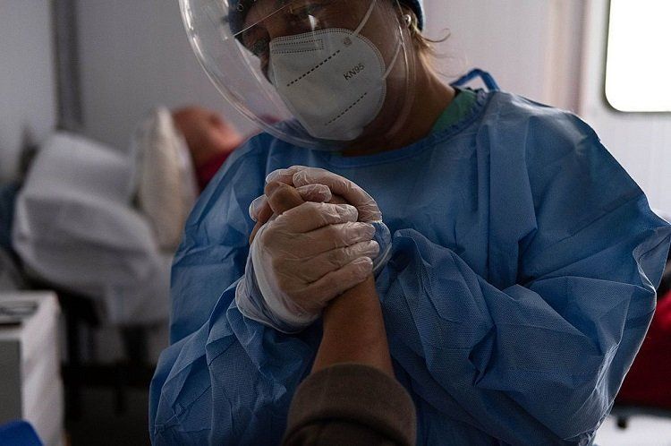 El covid en Argentina registró hoy más de 13 mil nuevos casos.