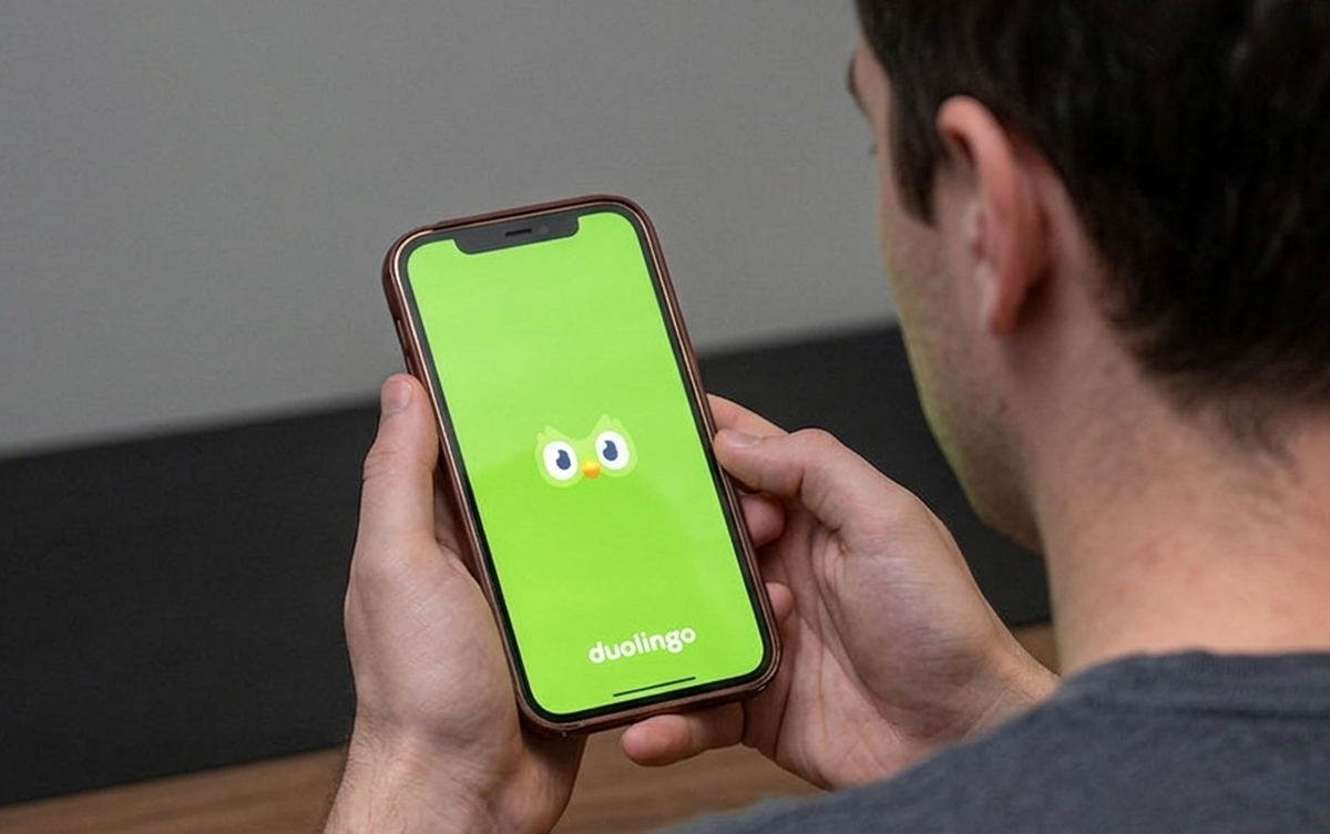 El CEO de Duolingo sostiene que la inteligencia artificial puede potenciar el aprendizaje, pero no reemplazar la motivación de las personas.