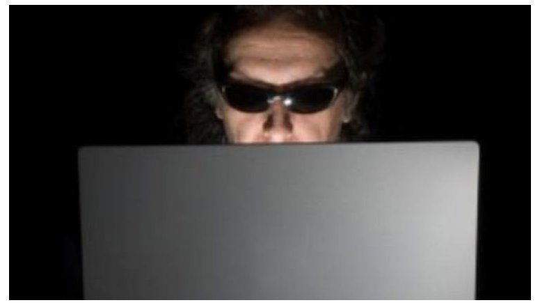 Bajo intereses ocultos, La Cámpora ¿espía? a 1.000 empresas privadas