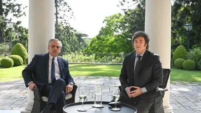 Encuesta: Por 1ra vez, Milei es más culpable que Alberto por la economía