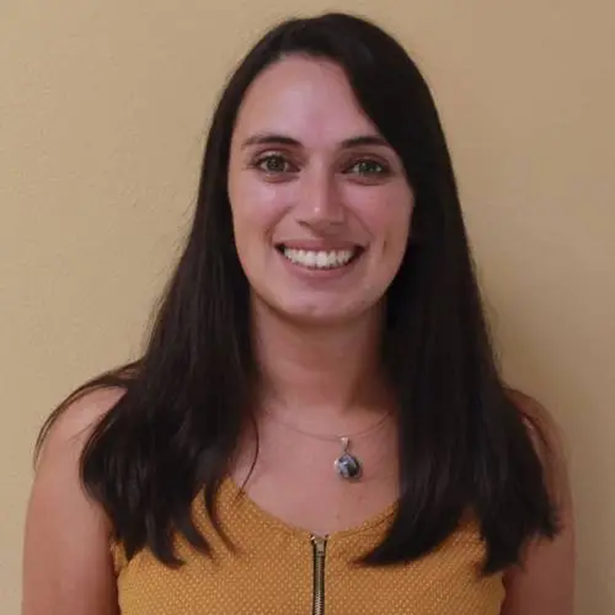 La sobrina del intendente de Bariloche, que es concejal en la provincia vecina. La sobrina del intendente de Bariloche, que es concejal en la provincia vecina.