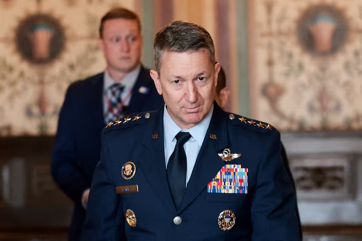 Dan Caine, jefe del Estado Mayor Conjunto de USA. Dan Caine, jefe del Estado Mayor Conjunto de USA.