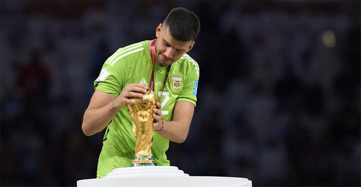 Gerónimo Rulli consiguió un par de entradas para el clásico de Países Bajos.