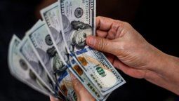 Dólar blue vs. MEP: ¿Quién le marca la cancha a quién?