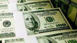 Moneda estable: Los malos gobiernos fabricaron el afán argentino por el dólar estadounidense que, en el mundo, es cada día más frágil.