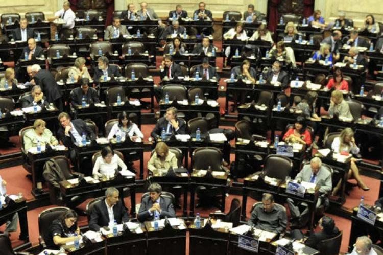La oposición anunció que impugnará la sesión.