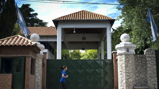 Horror en la Quinta de Olivos: Apareció un soldado muerto Horror en la Quinta de Olivos: Apareció un soldado muerto