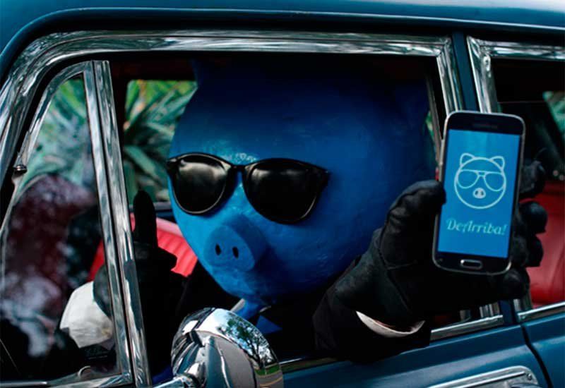 En DeArriba ofrecen a las empresas 3 variables: información, publicidad y tracción de gente por el canje del beneficio.