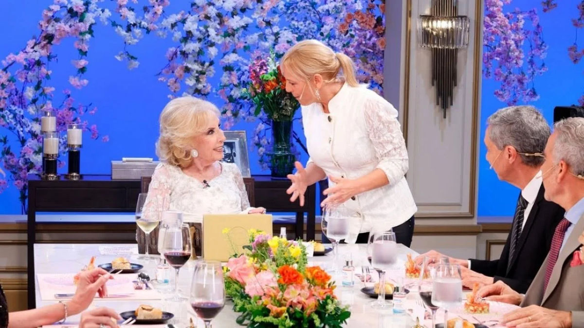 Mirtha Legrand y Jimena Monteverde. Mirtha Legrand y Jimena Monteverde.