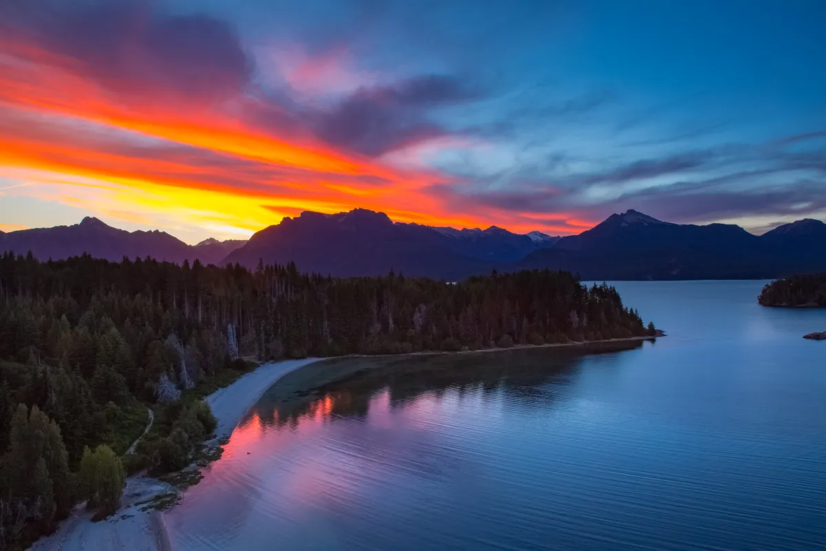 Se puede llegar navegando desde Bariloche a la isla. Foto: Hostería Isla Victoria.