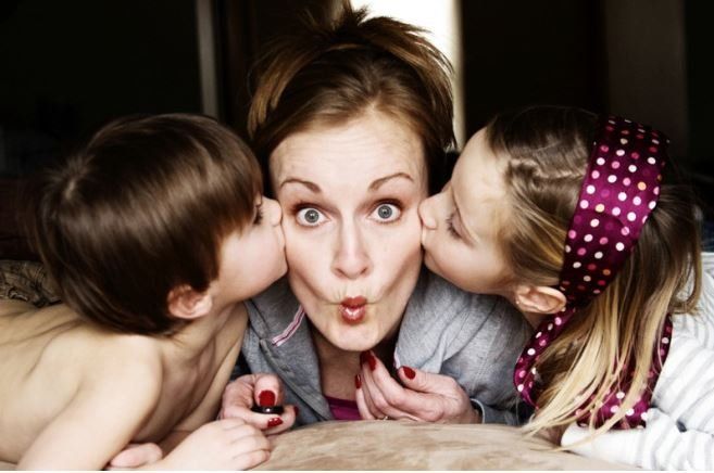 Ser madre tiene sus recompensas pero también sus sacrificios considerables. Feliz día.