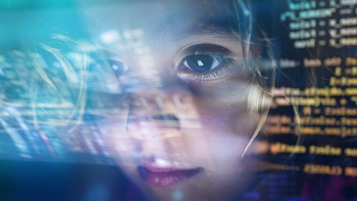 La empresa china Zhipu AI lanzó su nuevo modelo GLM-5.2. Los investigadores de seguridad de la firma Semgrep confirmaron que este sistema iguala e incluso supera en pruebas específicas al modelo Claude Opus 4.8 de Anthropic para detectar fallos de software. Paralelamente, la compañía china 360 Security Technology presentó Tulongfeng, una herramienta de detección de vulnerabilidades con una eficacia idéntica a Mythos. La empresa china Zhipu AI lanzó su nuevo modelo GLM-5.2. Los investigadores de seguridad de la firma Semgrep confirmaron que este sistema iguala e incluso supera en pruebas específicas al modelo Claude Opus 4.8 de Anthropic para detectar fallos de software. Paralelamente, la compañía china 360 Security Technology presentó Tulongfeng, una herramienta de detección de vulnerabilidades con una eficacia idéntica a Mythos.