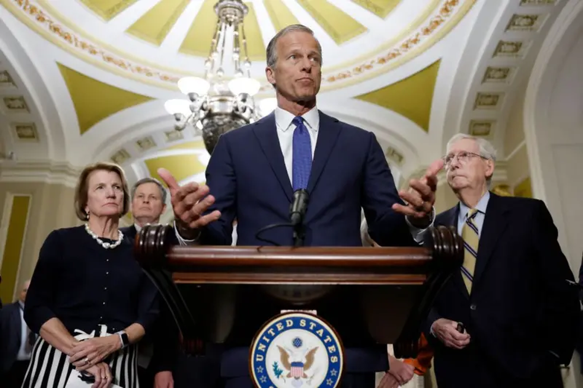 Los senadores republicanos eligieron a John Thune como el nuevo líder de la mayoría. Los senadores republicanos eligieron a John Thune como el nuevo líder de la mayoría.