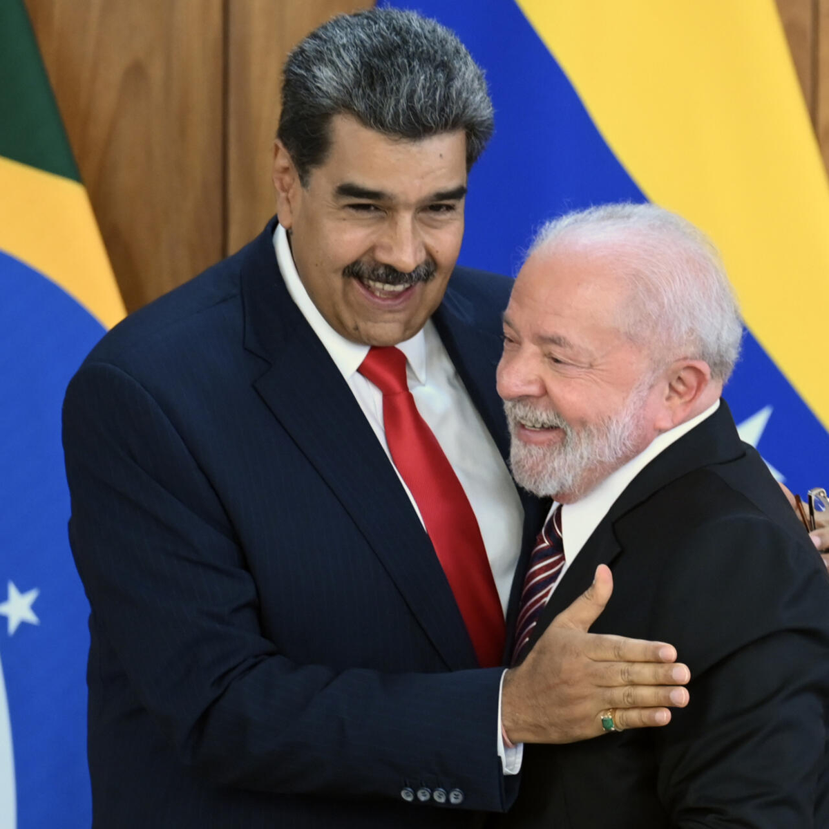 Se presume que la izquierda latinoamericana exhibirá una posición clara sobre el fraude de Maduro tras la reunión. Se presume que la izquierda latinoamericana exhibirá una posición clara sobre el fraude de Maduro tras la reunión.