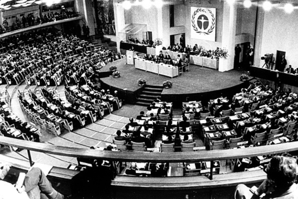 En 1972, varios países reunidos en Estocolmo establecieron las primeras bases para el cuidado de la Tierra. Fue una época donde la protección del medioambiente no estaba en la agenda política.