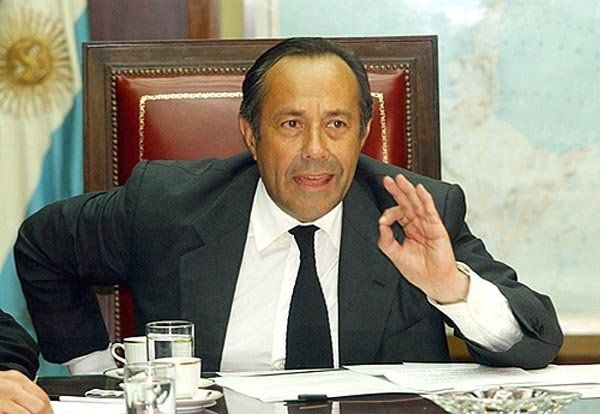 Claudio Poggi resistió la presión de Adolfo Rodríguez Saá Claudio Poggi resistió la presión de Adolfo Rodríguez Saá