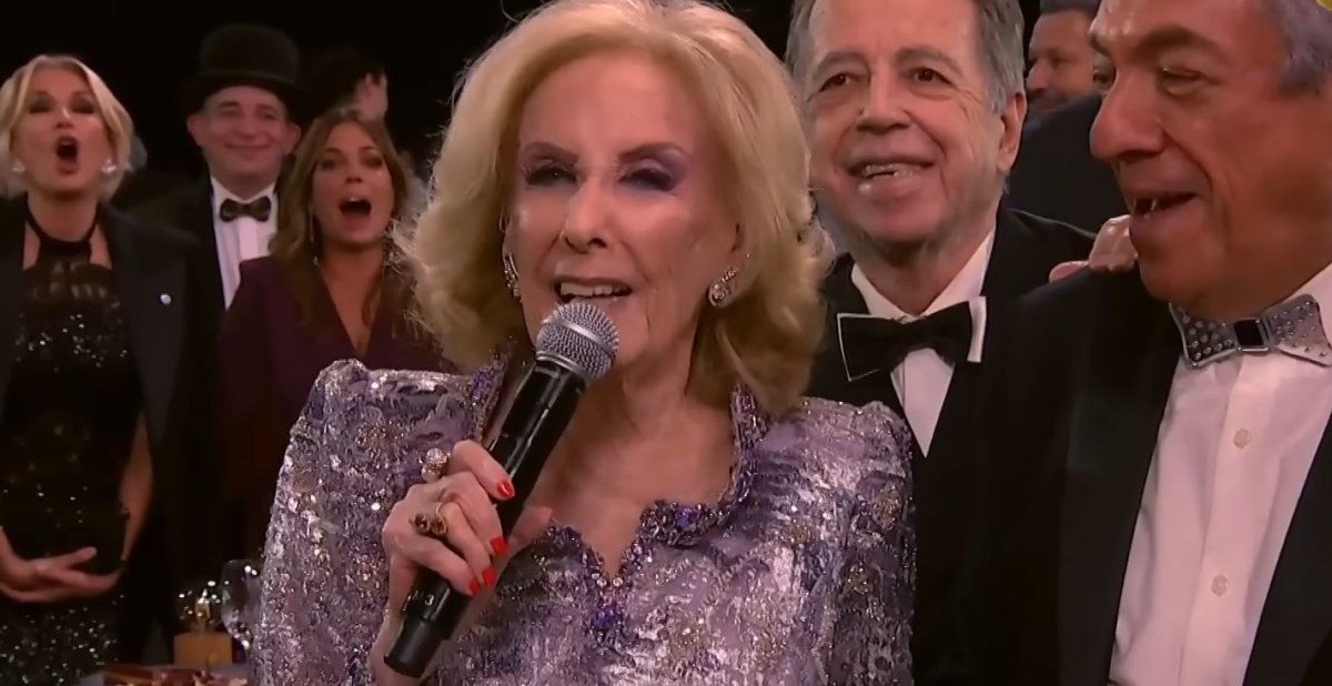 La promesa de Mirtha Legrand que cargó de emoción los Martín Fierro.