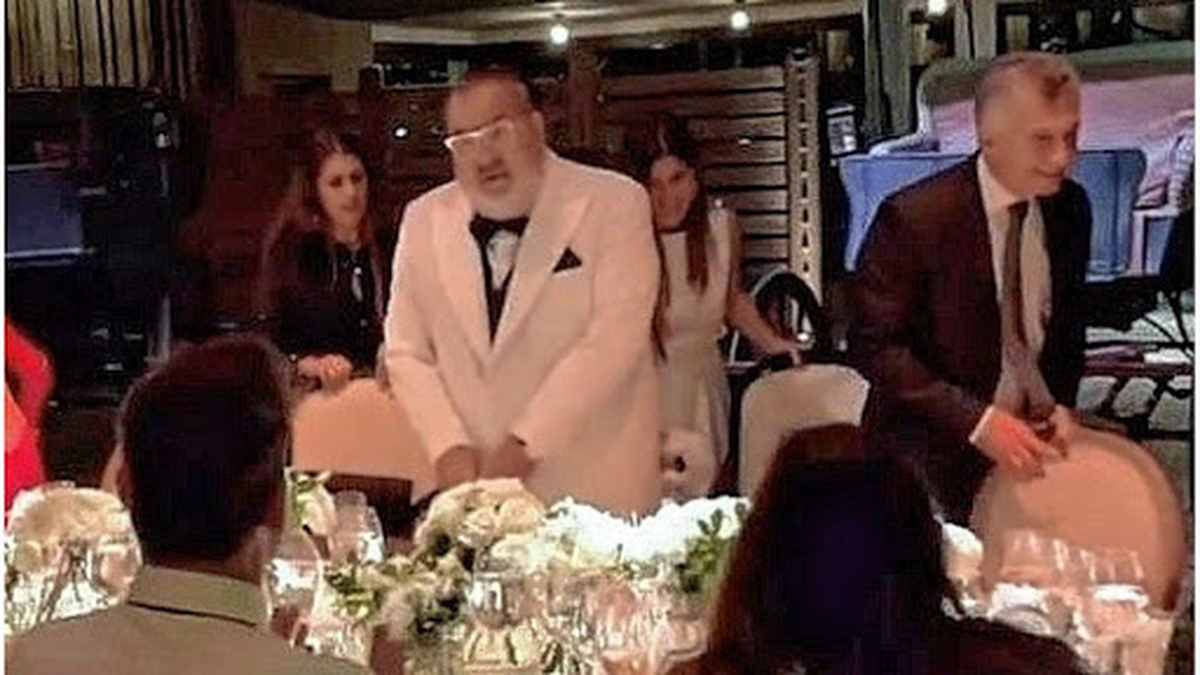 Jorge Lanata junto a Mauricio Macri en el casamiento.