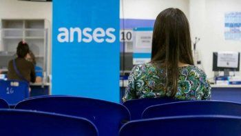 Importante aviso de ANSES sobre la estafa que busca robar datos. Importante aviso de ANSES sobre la estafa que busca robar datos.