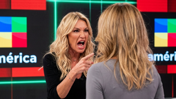 ¿Yanina Latorre se puso celosa? Dicen que explotó por una promo en América TV de una figura que ya le roba protagonismo y ni siquiera debutó en el canal. ¿Yanina Latorre se puso celosa? Dicen que explotó por una promo en América TV de una figura que ya le roba protagonismo y ni siquiera debutó en el canal.
