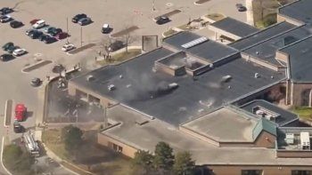 Tensión en USA: Un hombre armado estrelló su vehículo contra una sinagoga