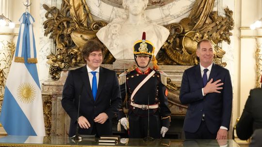 Jura de Diego Santilli (foto medio Agenda Política) Jura de Diego Santilli (foto medio Agenda Política)