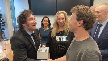 Milei con Mark Zuckerberg en su último viaje a USA, sin agenda de Estado. Milei con Mark Zuckerberg en su último viaje a USA, sin agenda de Estado.