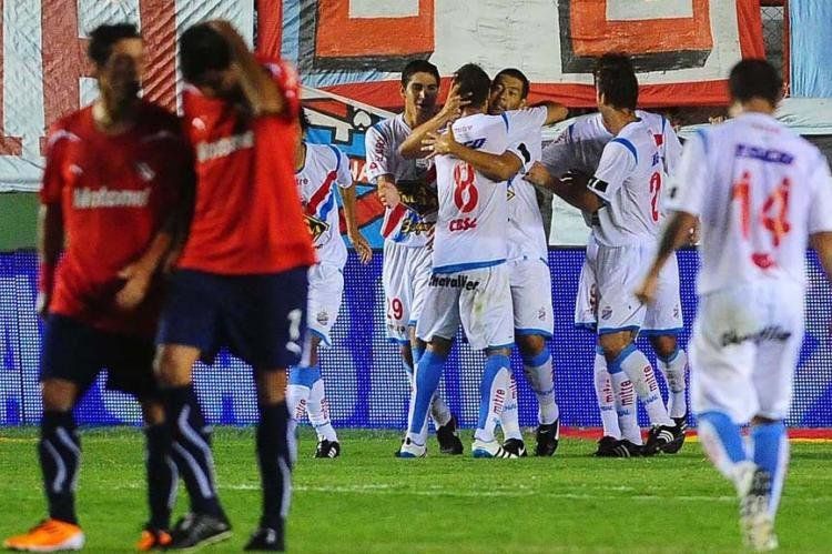 Arsenal e Independiente. Dos equipos que luchan con River para evitar la Promoción.